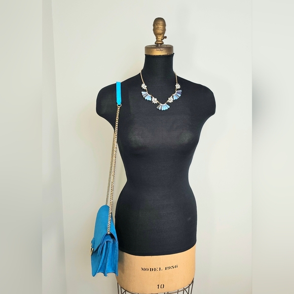 Banana Republic Blue Suede Crossbody Clutch – Gold Ring Closure – NWT - Picture 14 of 16